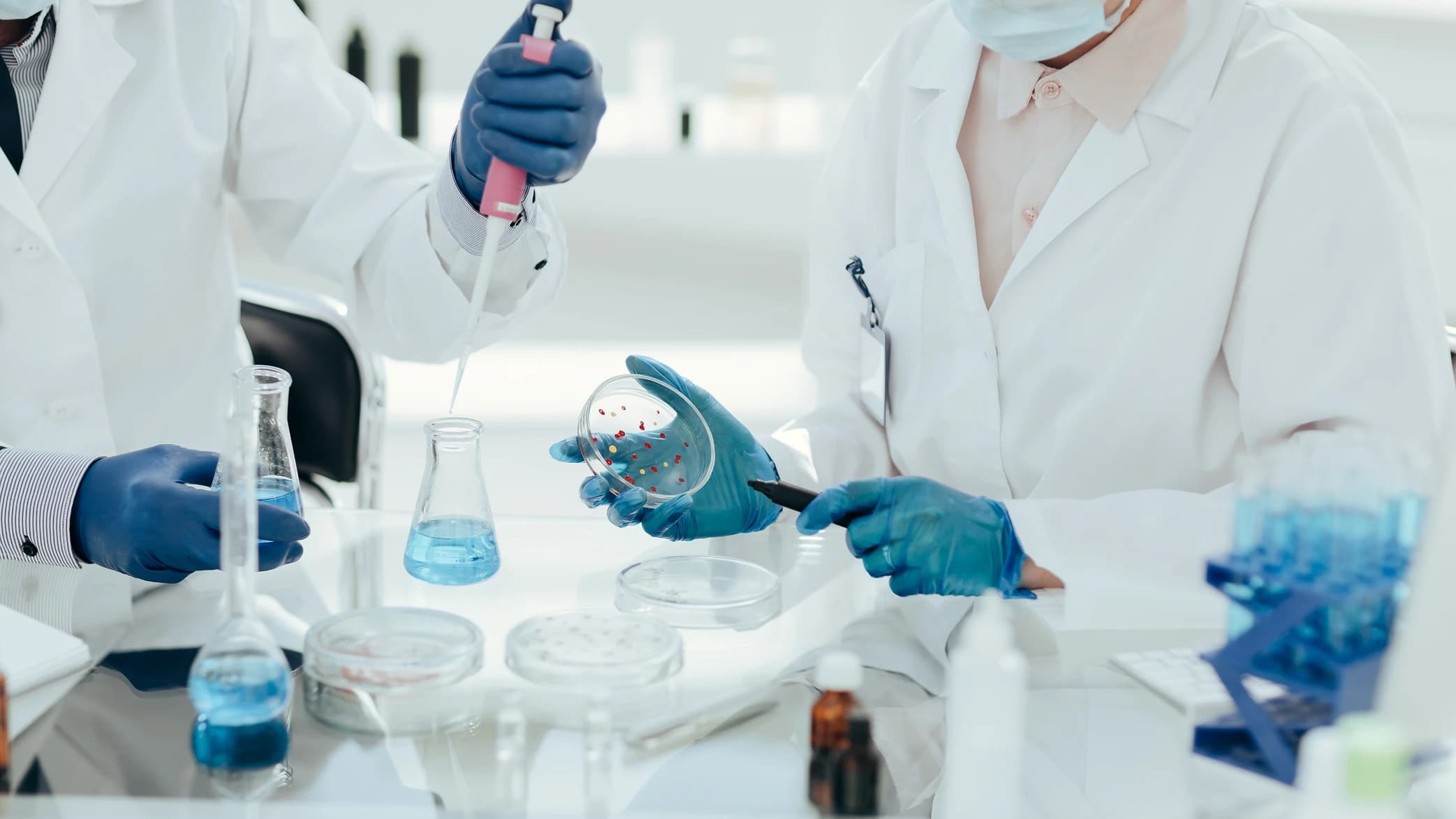 Laboratory instruments